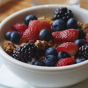 Greek Yogurt, Berries & Granola