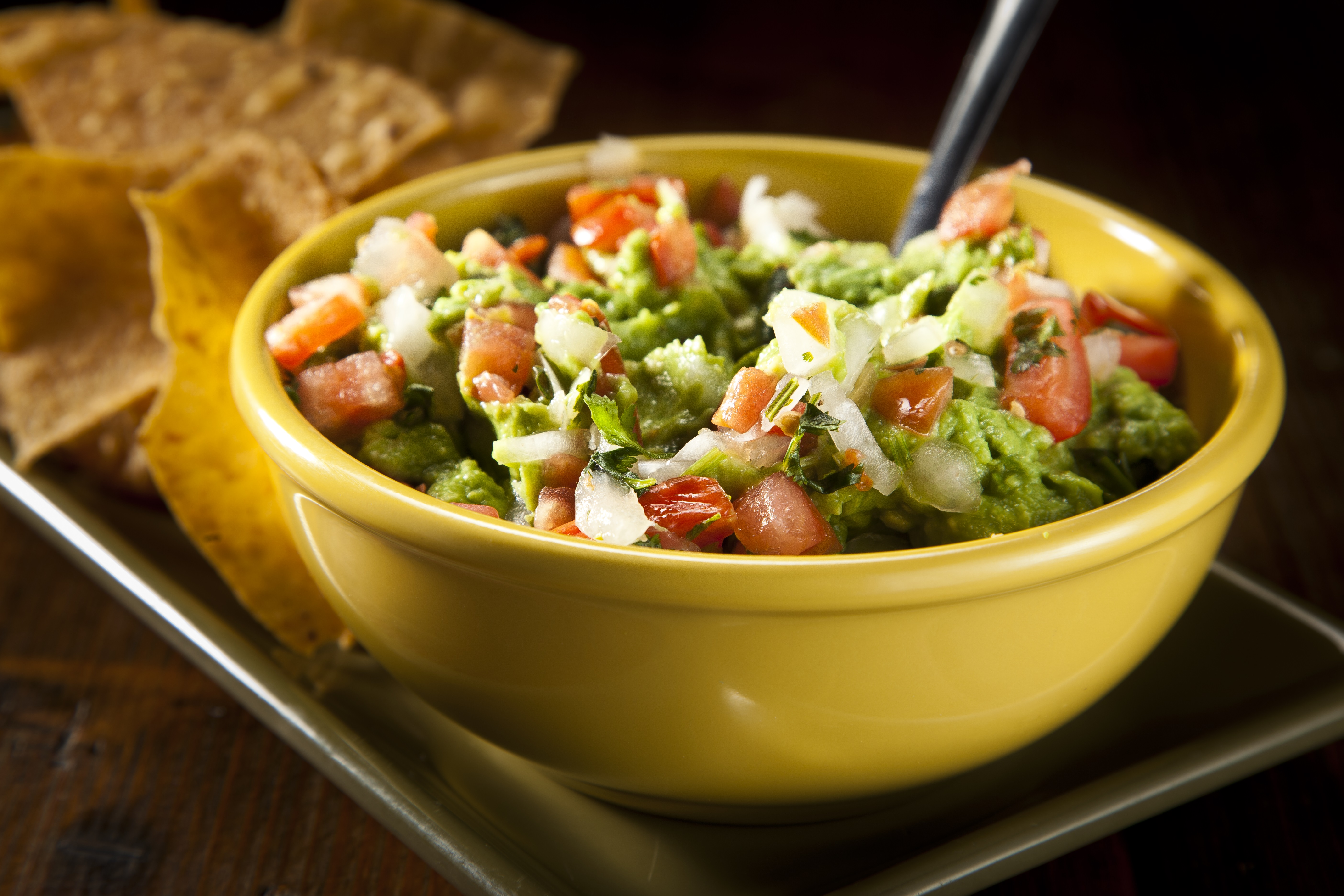 Guacamole & Chips (large)