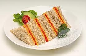 Smoked Cheddar and Vine Ripened Tomato Sandwiches
