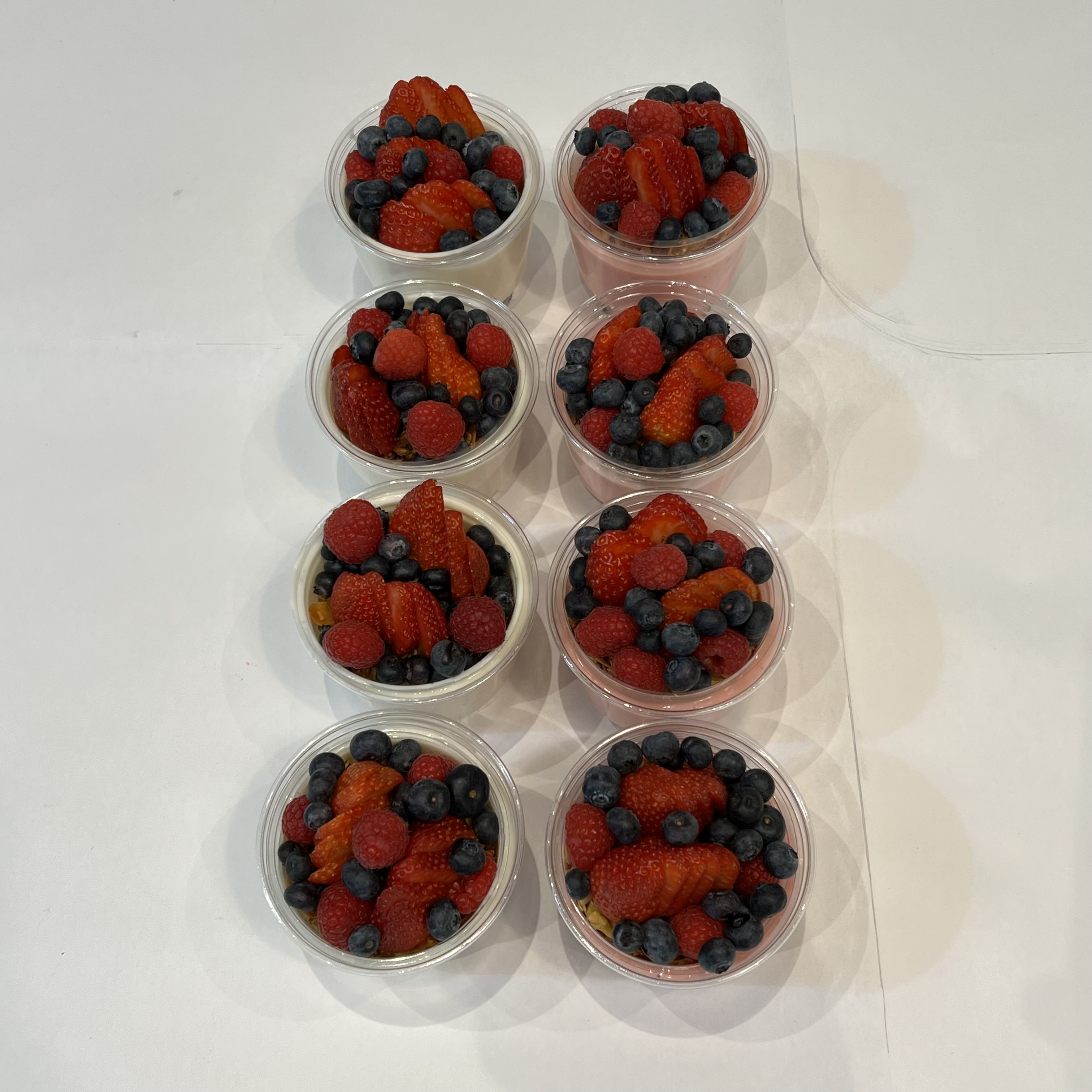Small - Vanilla Yogurt & Fruit Cups