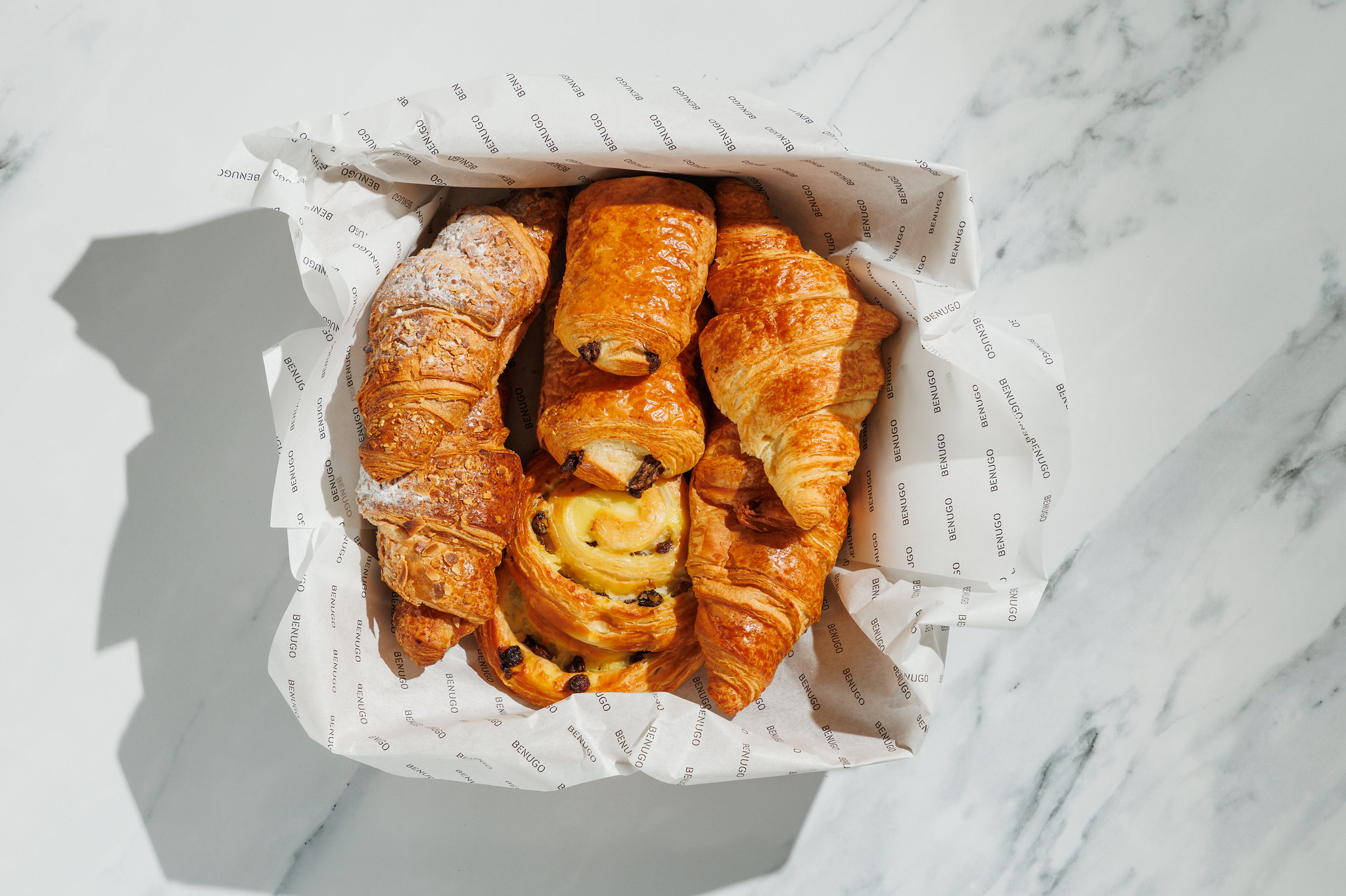 Mixed Pastries Box (v)