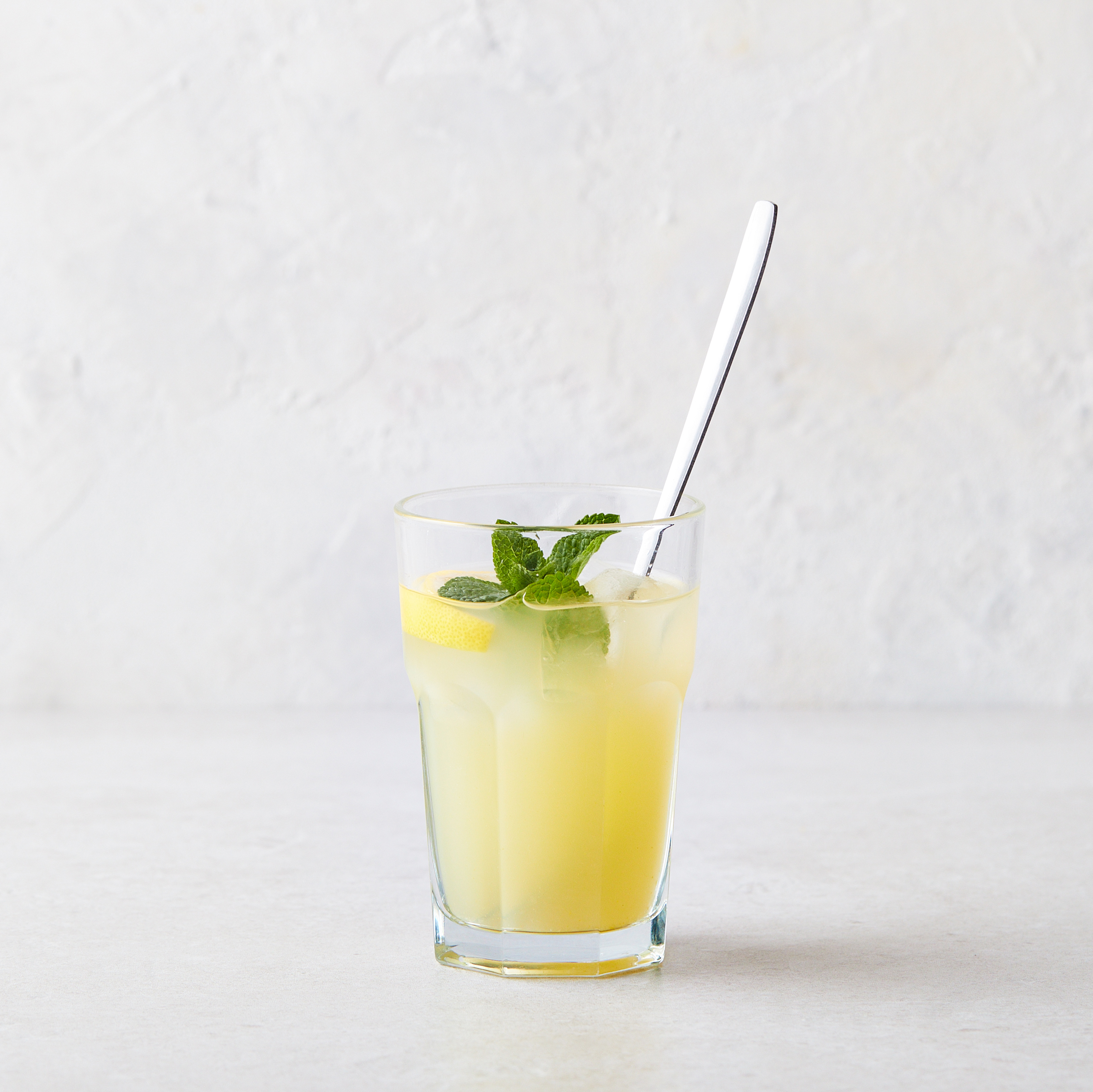 Huisgemaakte citroenlimonade (1l)