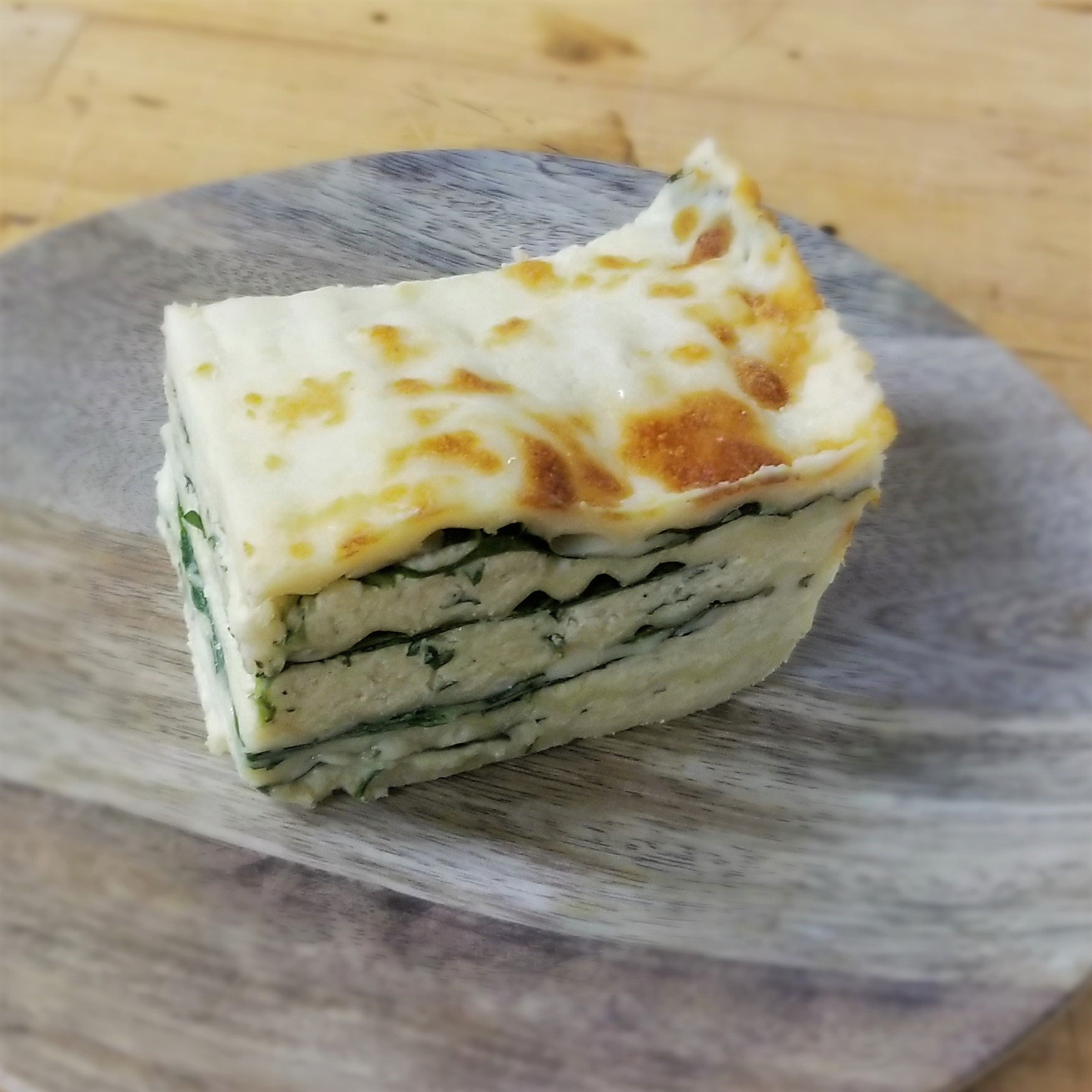 Family-Style Three-Cheese & Spinach Lasagna (10 pcs)