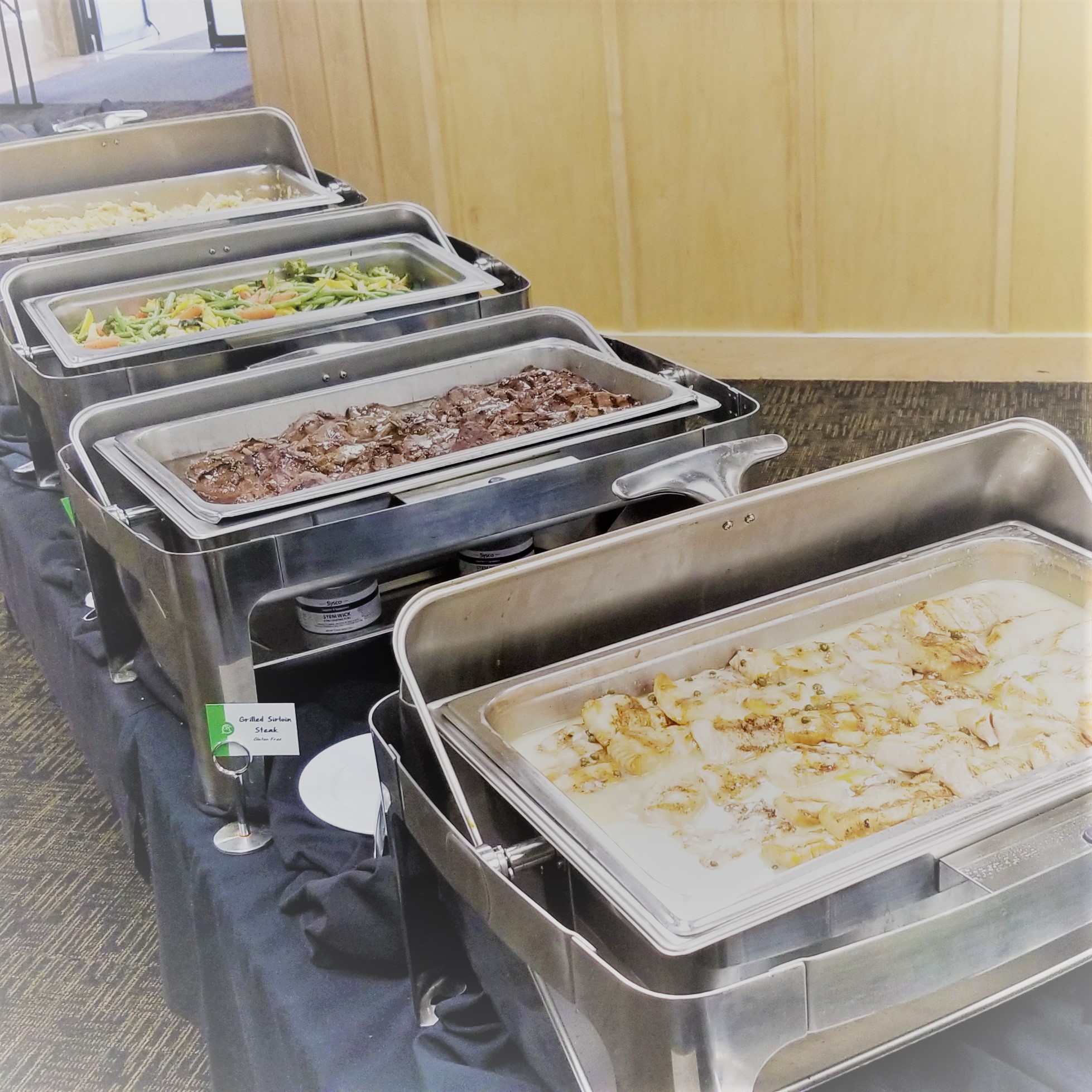 Signature Dinner Buffet (One-entrée)