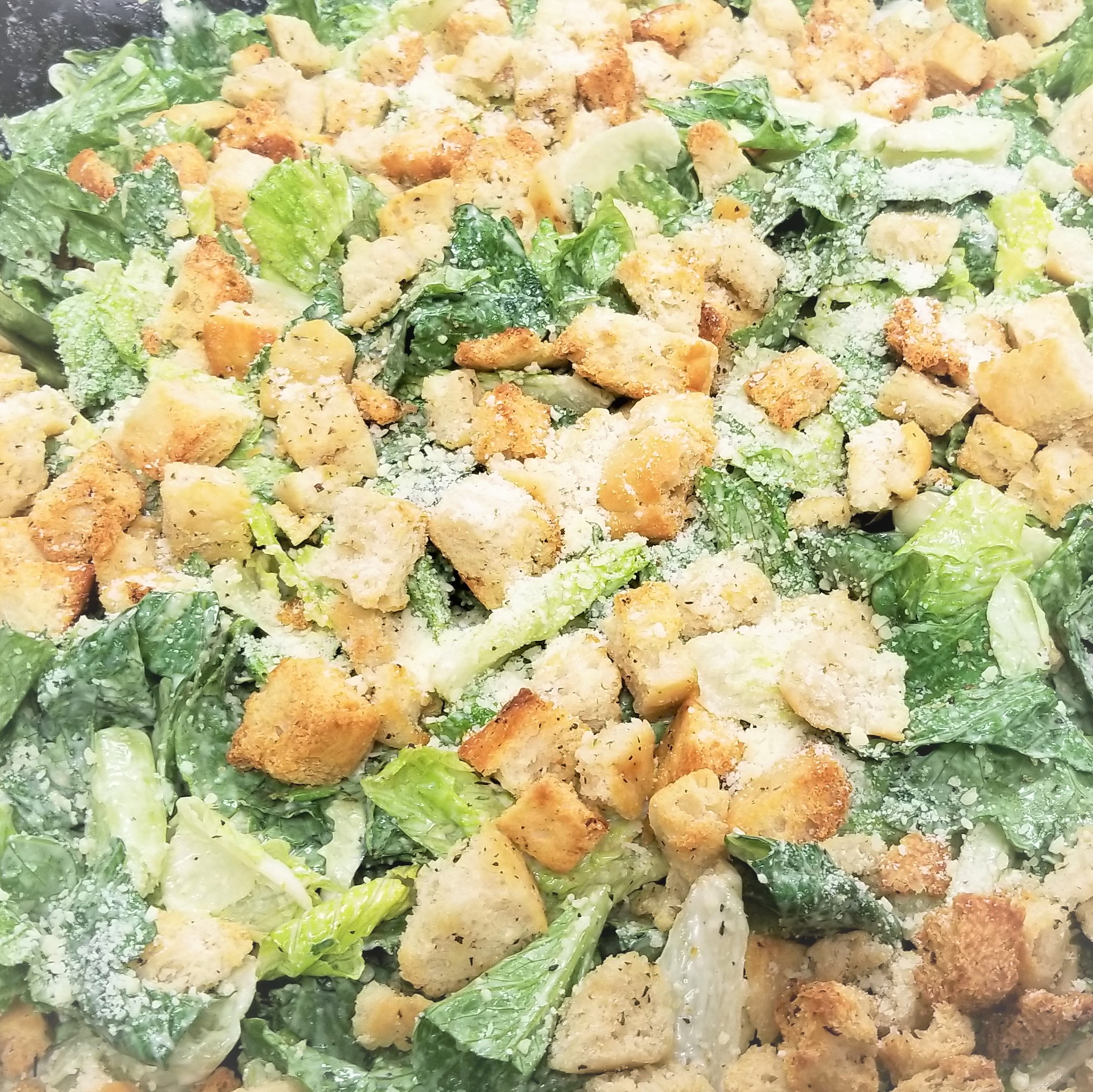 Caesar Salad w/ Caesar dressing