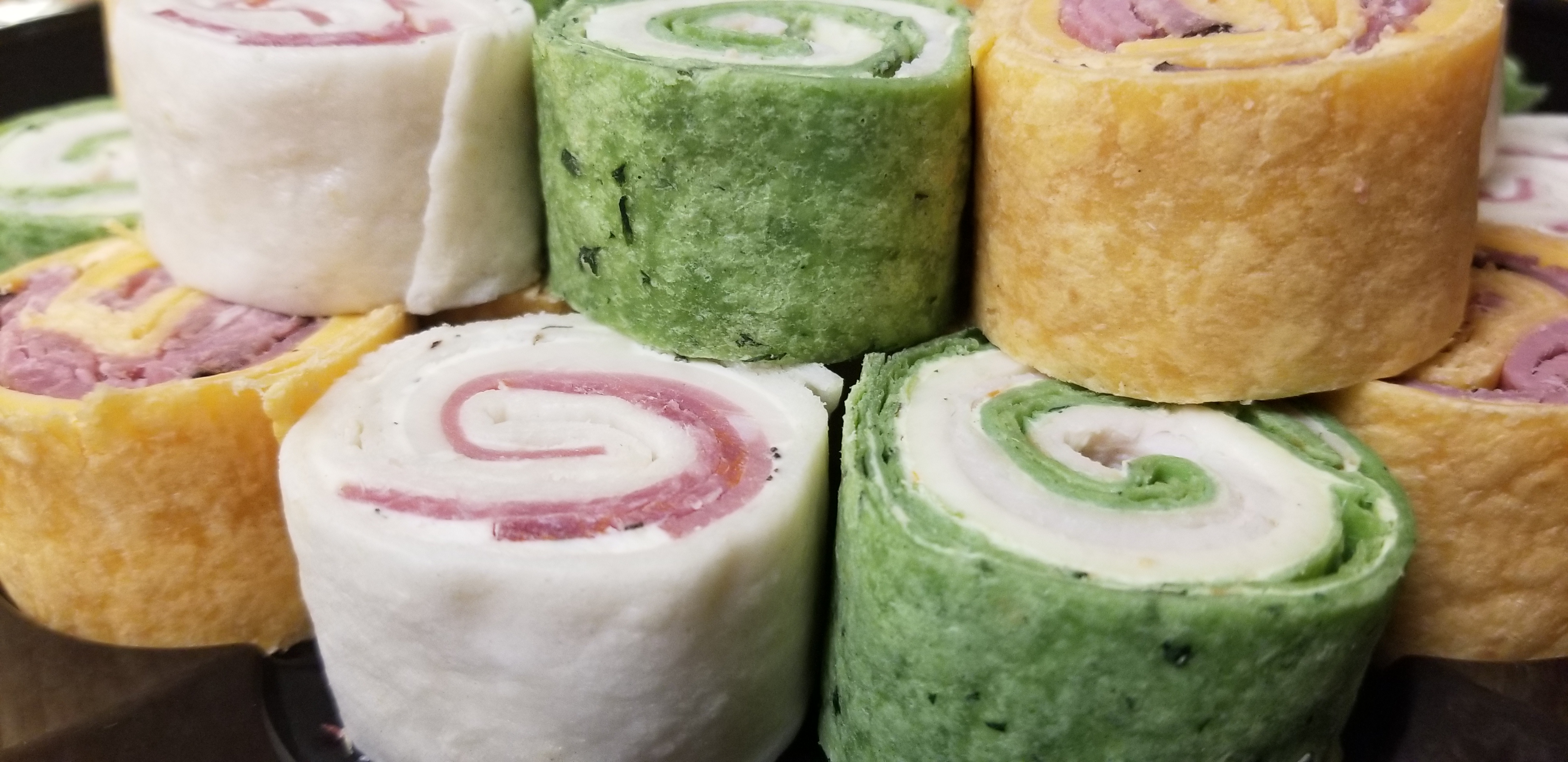 Gateway Pinwheel Platter (Small / 30 Pieces)