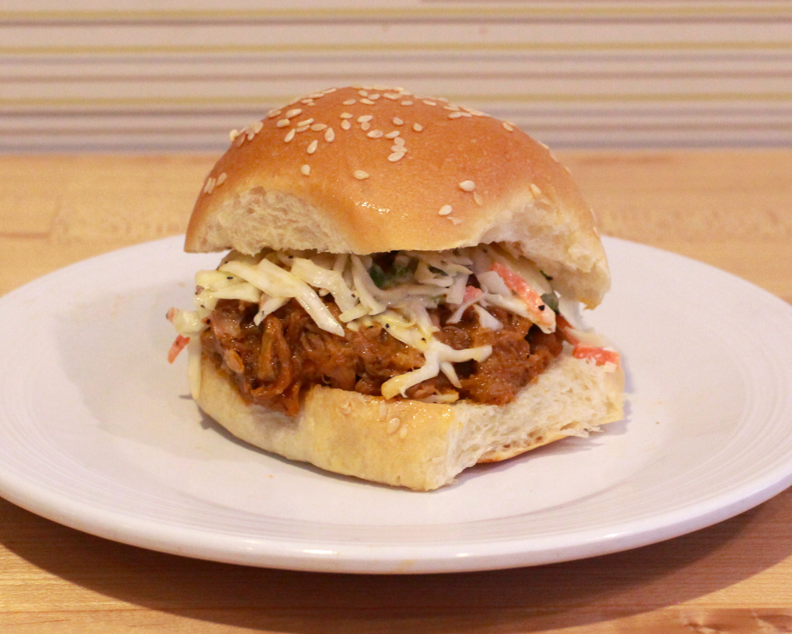 Memphis-Style Pulled Pork  w/ 2 slider buns