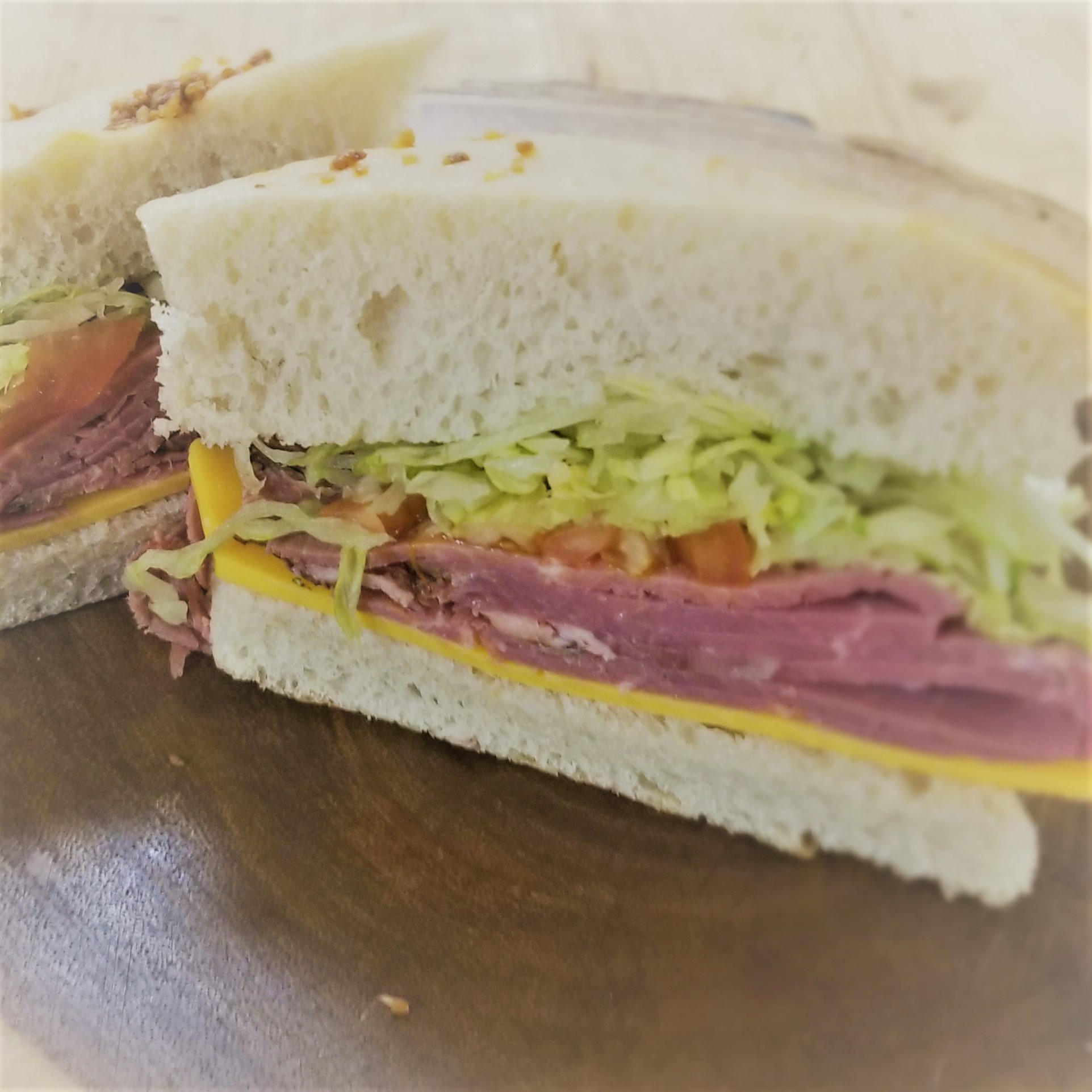 Roast Beef & Cheddar Sandwich