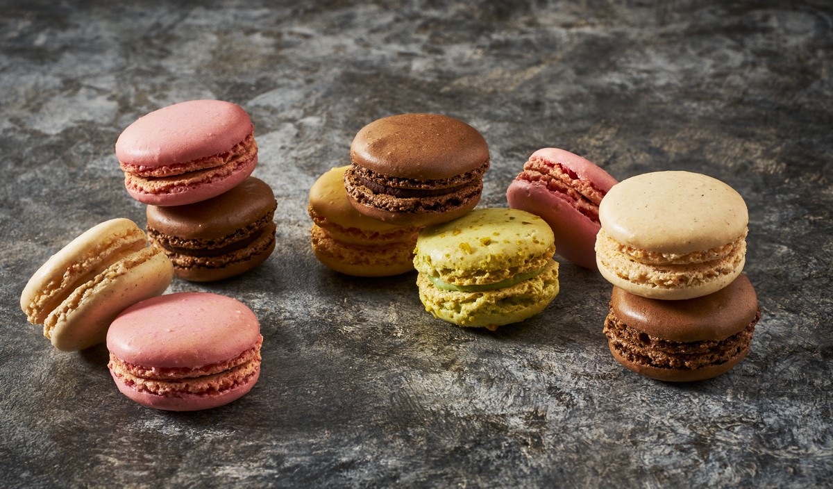 Macaron Box (16 Pieces)
